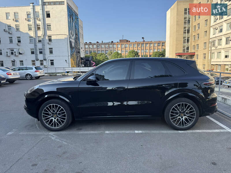 Porsche Cayenne 2020