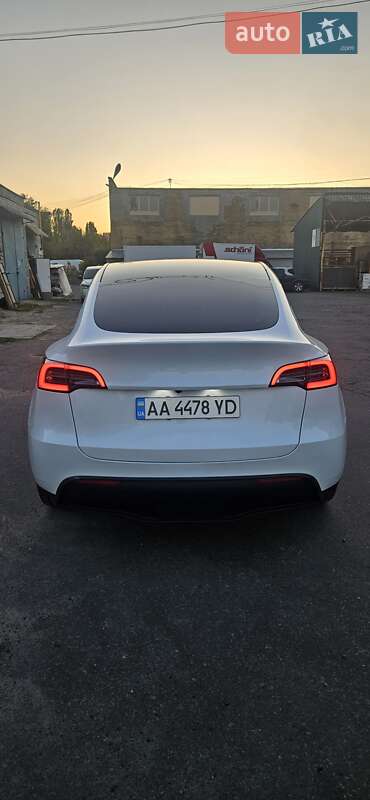 Tesla-4