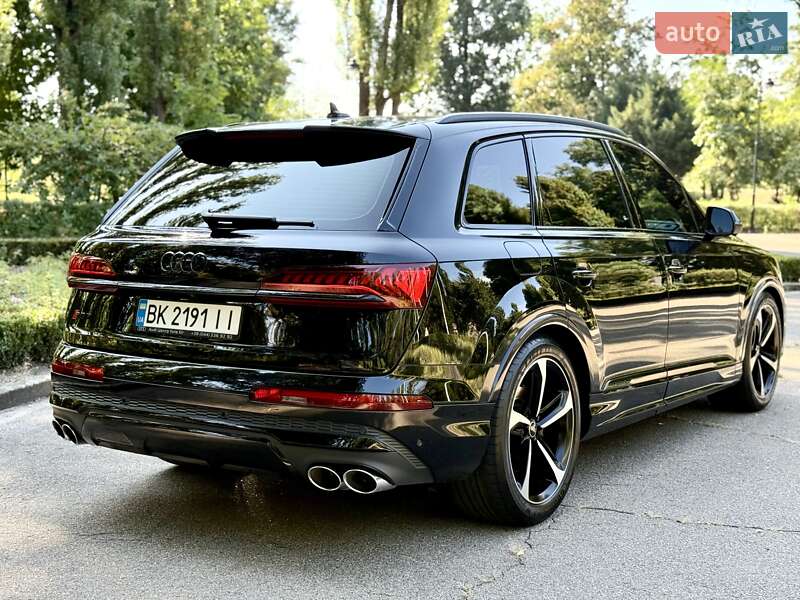 Audi SQ7 2023
