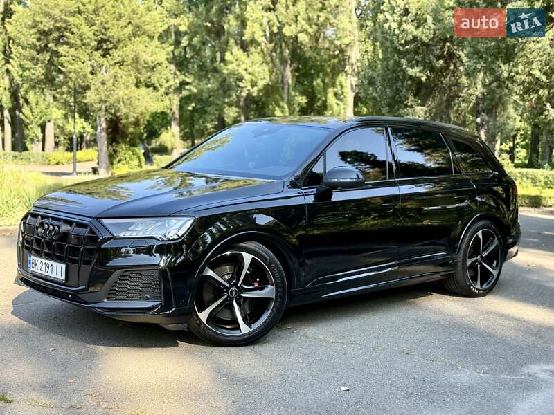Audi SQ7 2023