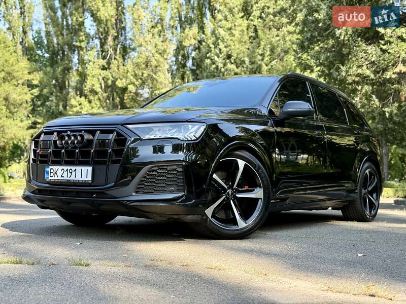 Audi SQ7 2023