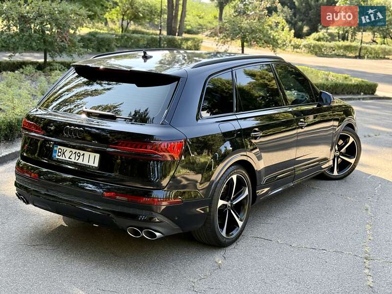 Audi SQ7 2023