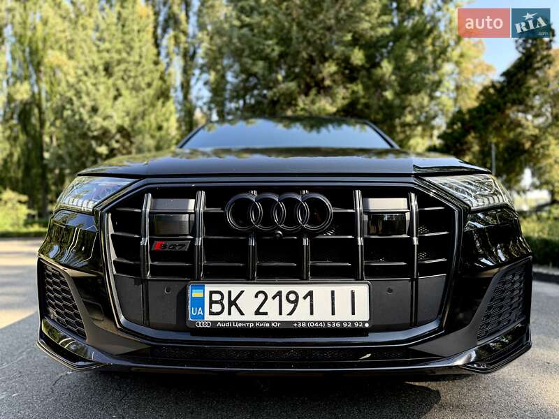 Audi SQ7 2023