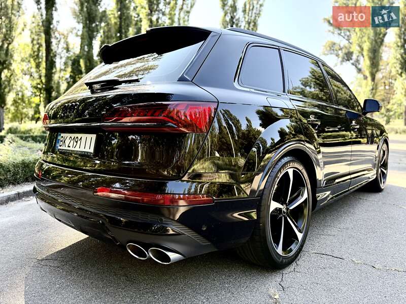 Audi SQ7 2023