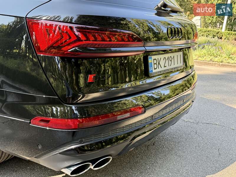 Audi SQ7 2023