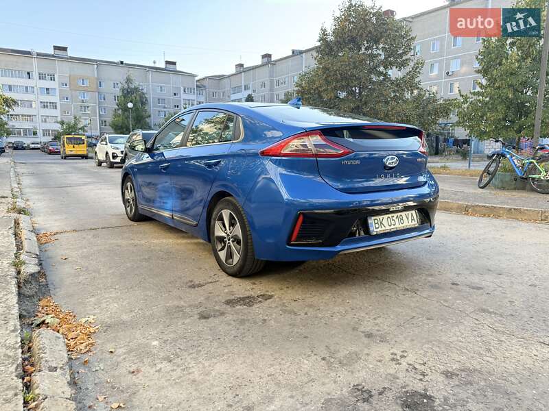 Hyundai-8