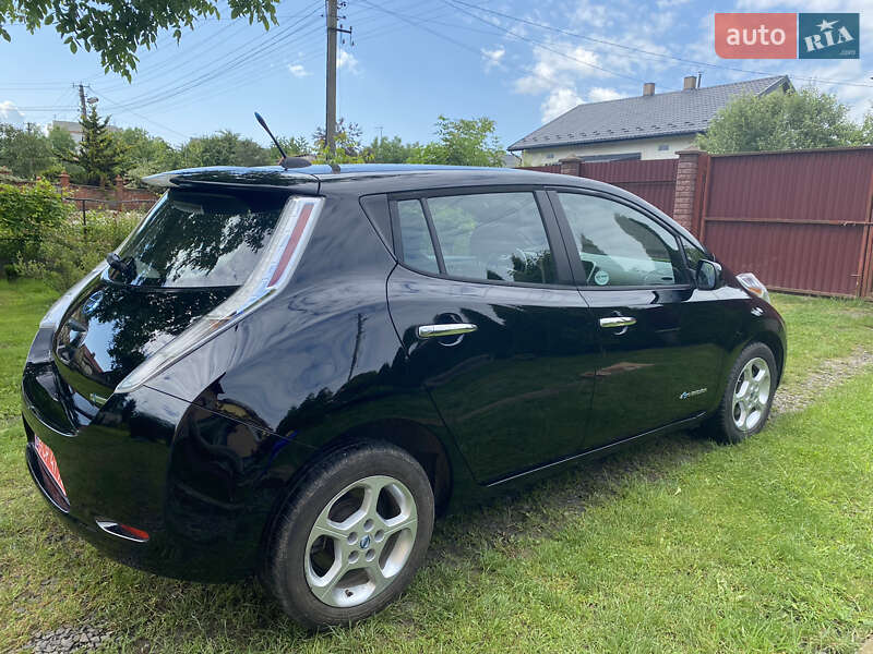Nissan-3