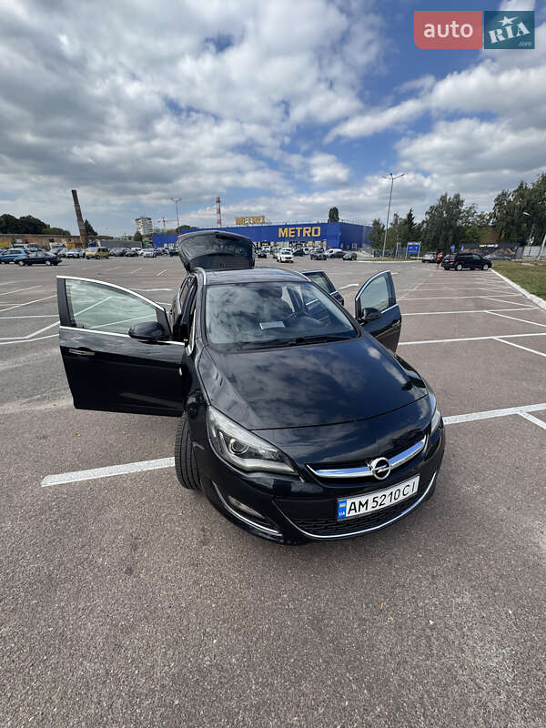 Opel Astra 2013