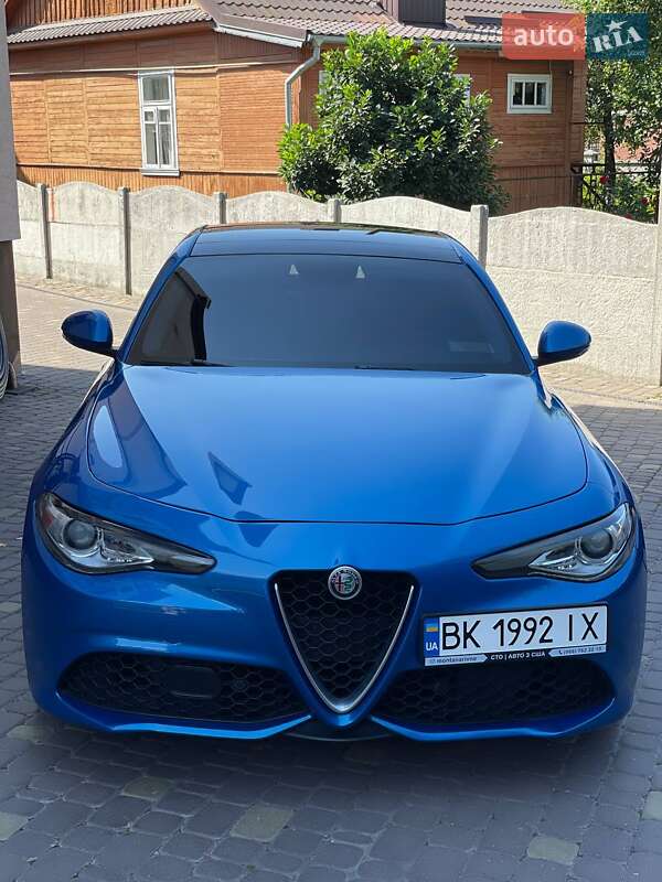 Alfa Romeo-3