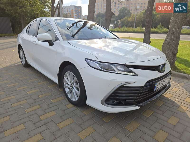 Toyota Camry 2023
