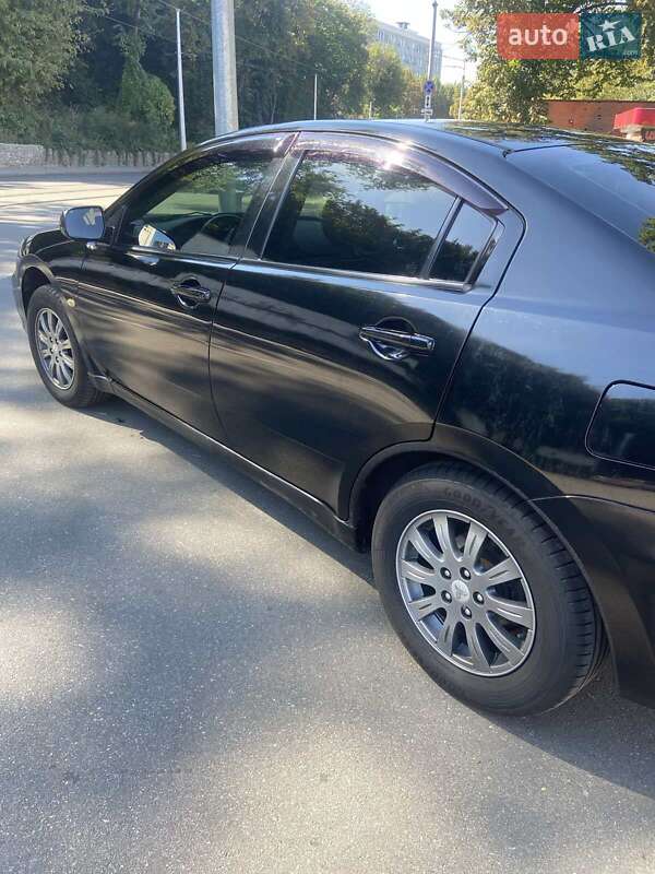 Mitsubishi Galant 2009