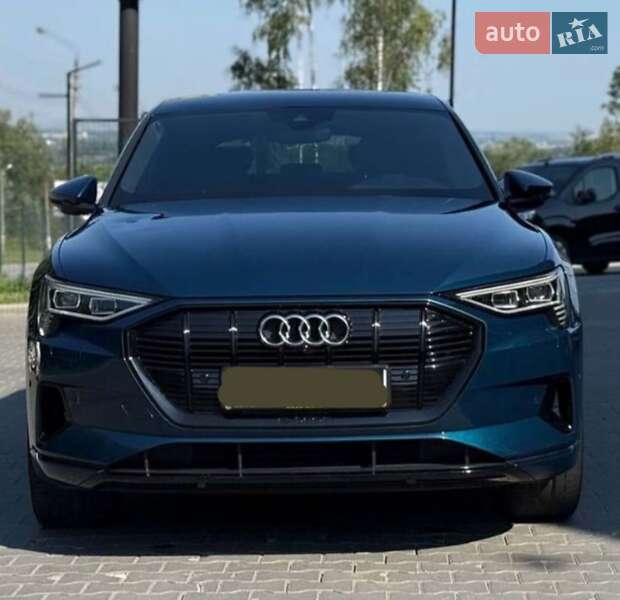 Audi-5