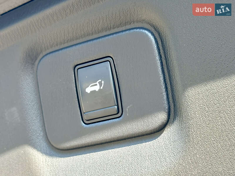 Infiniti-73