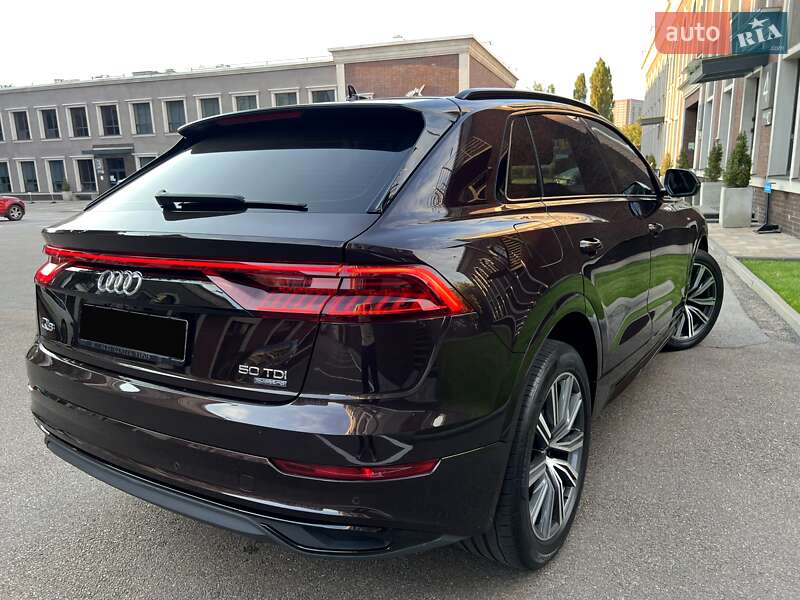 Audi Q8 2020