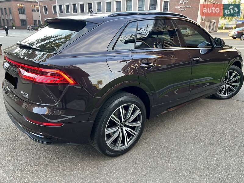Audi Q8 2020