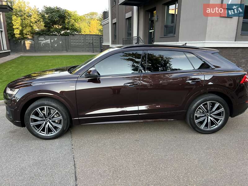 Audi Q8 2020