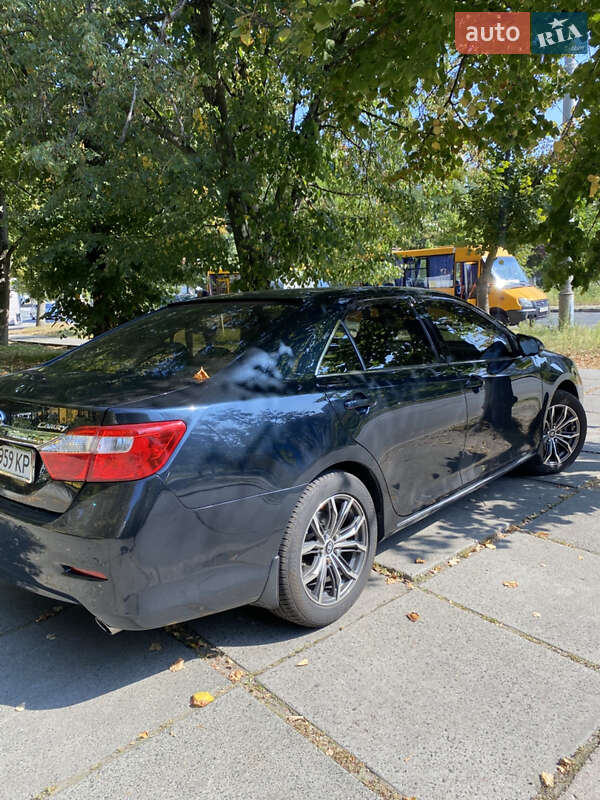 Toyota Camry 2013