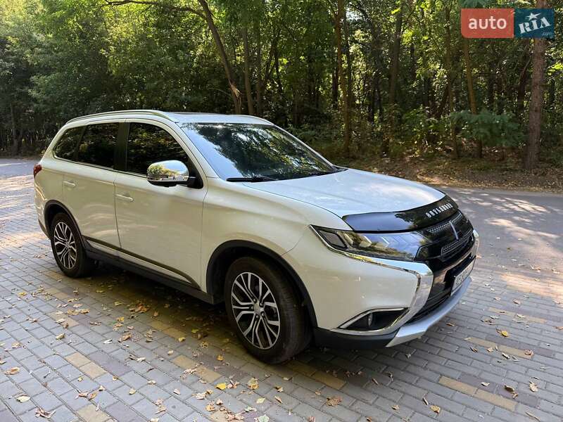 Mitsubishi Outlander 2017