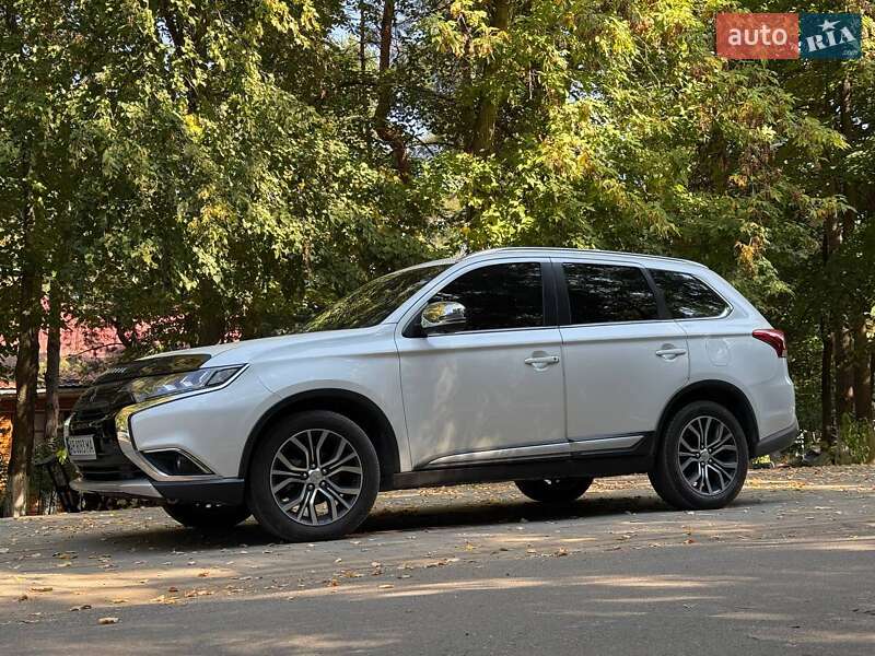 Mitsubishi Outlander 2017