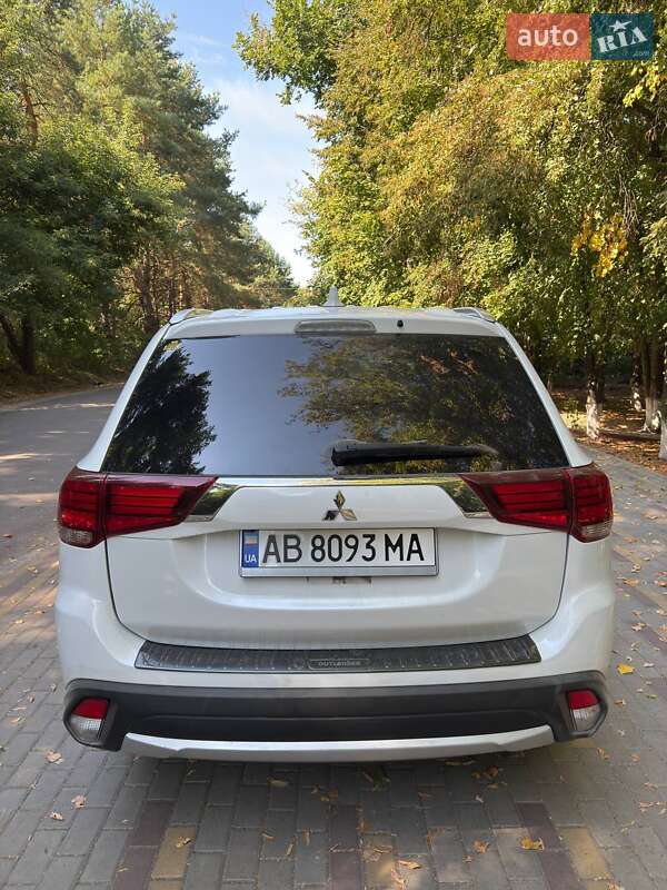 Mitsubishi Outlander 2017