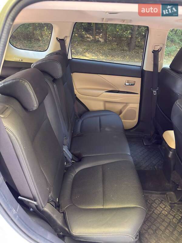 Mitsubishi Outlander 2017