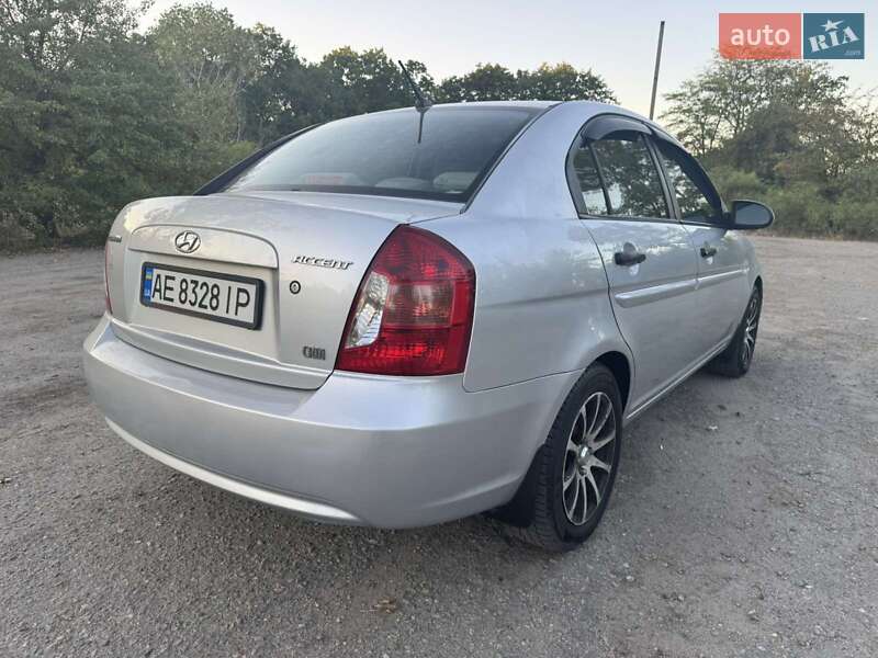 Hyundai Accent 2008