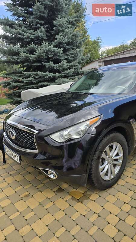 Infiniti QX70 2017