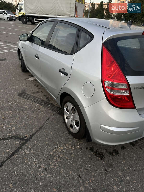 Hyundai i30 2008