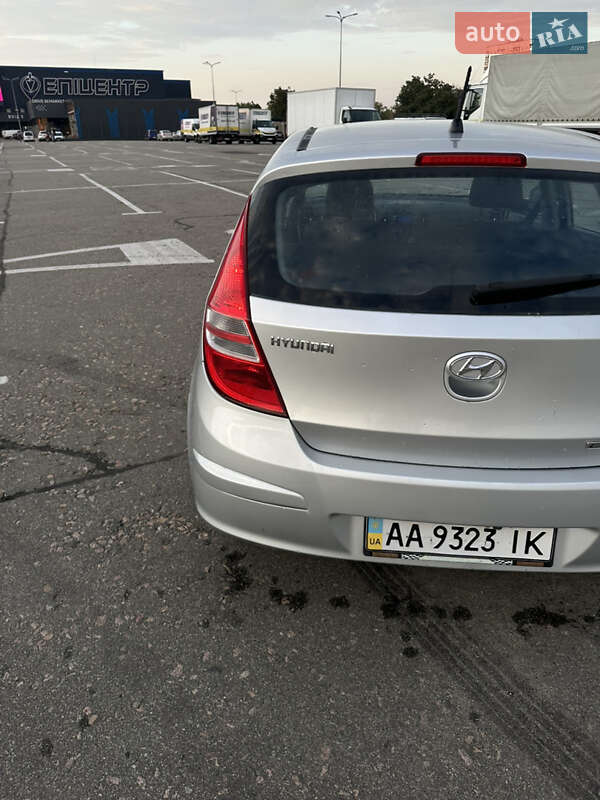 Hyundai i30 2008