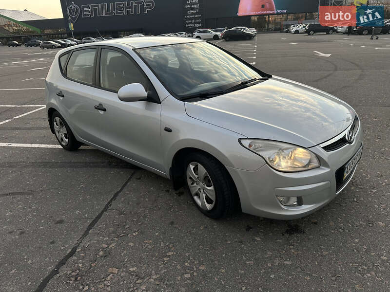 Hyundai i30 2008
