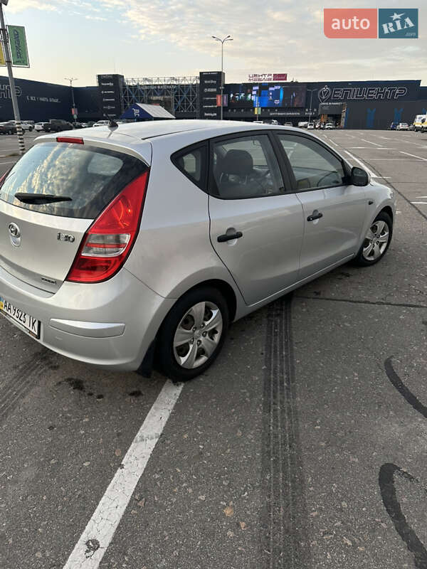 Hyundai i30 2008