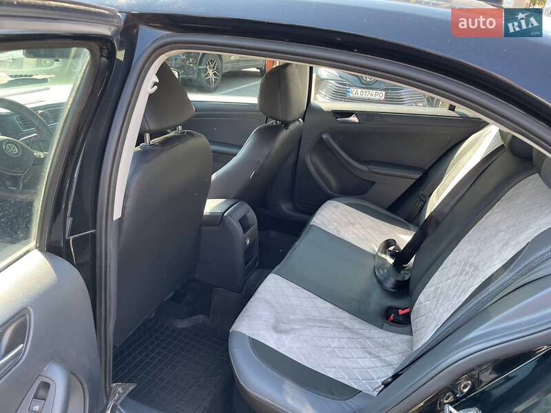 Volkswagen Jetta 2015