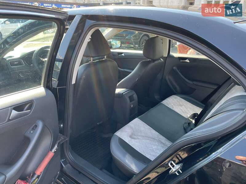 Volkswagen Jetta 2015