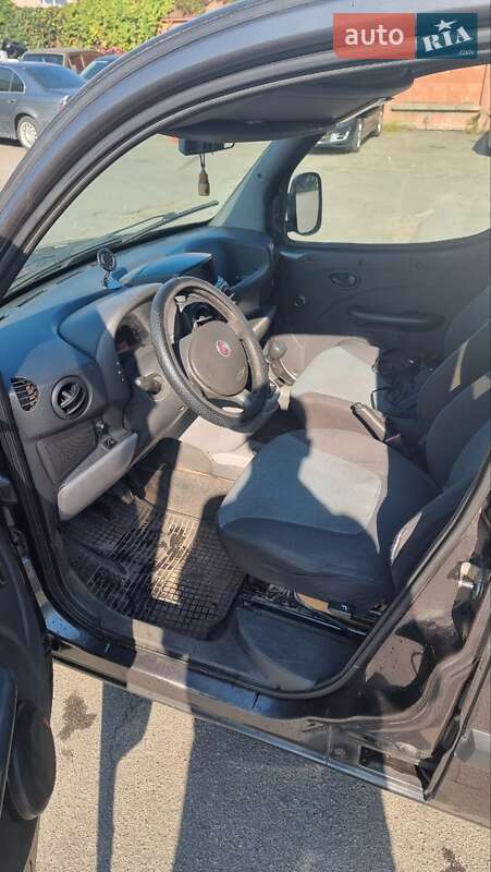Fiat Doblo 2011