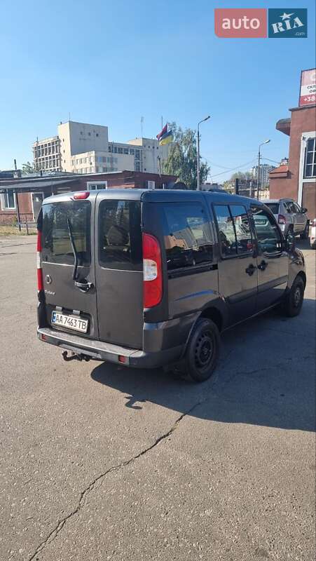 Fiat Doblo 2011