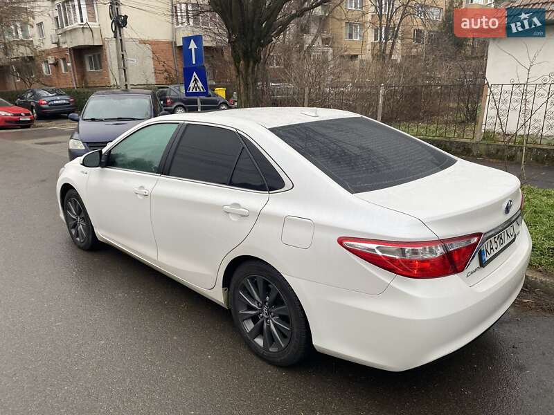 Toyota Camry 2015