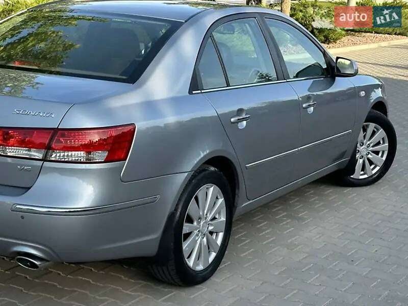 Hyundai Sonata 2009