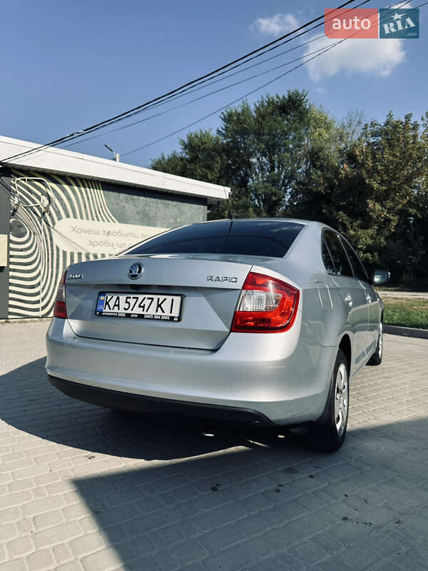 Skoda Rapid 2013