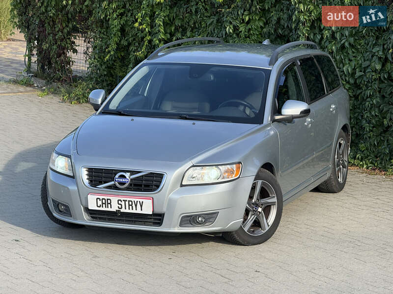 Volvo V50 2011