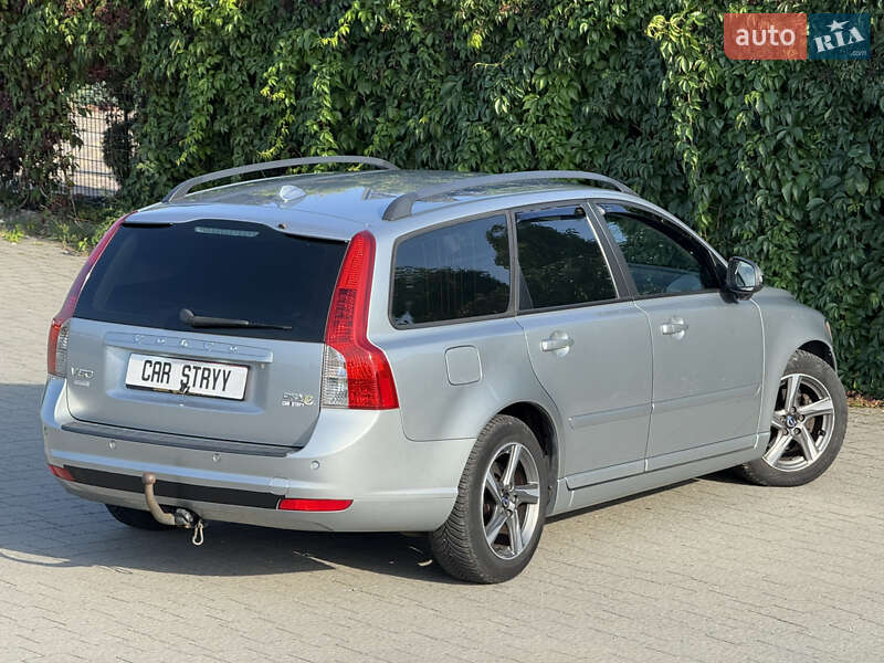 Volvo V50 2011