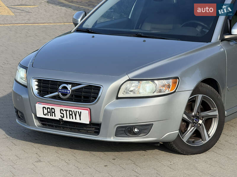 Volvo V50 2011