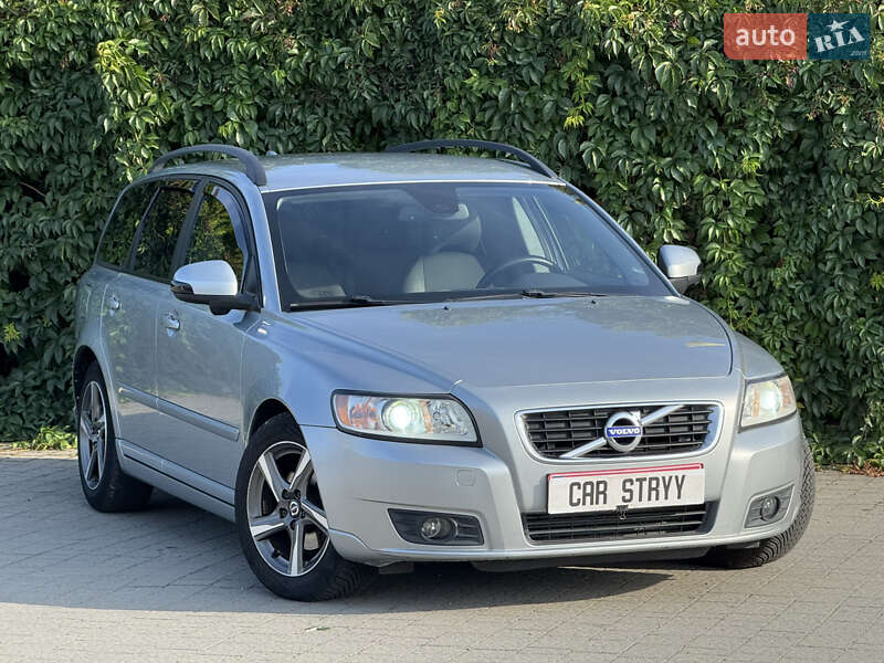 Volvo V50 2011