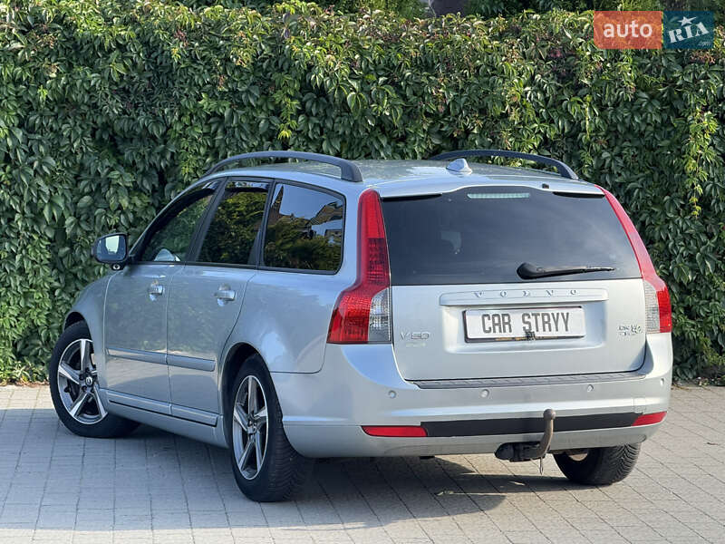 Volvo V50 2011