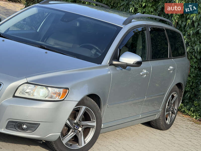 Volvo V50 2011