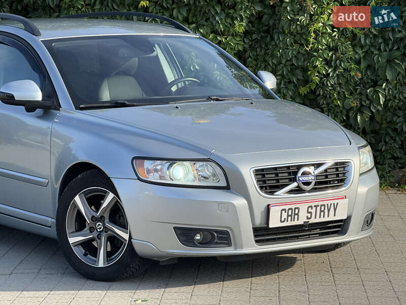 Volvo V50 2011