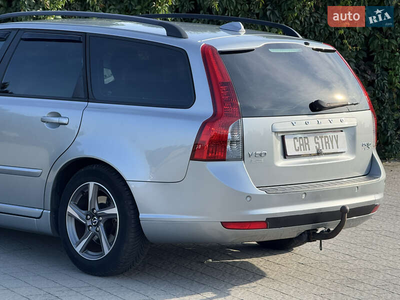 Volvo V50 2011