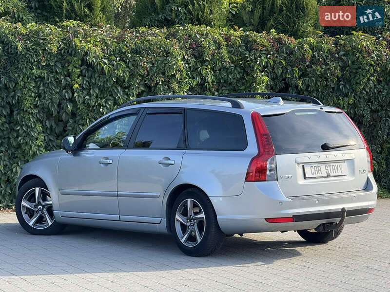 Volvo V50 2011