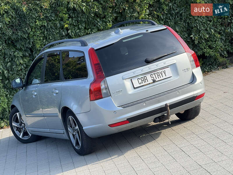 Volvo V50 2011