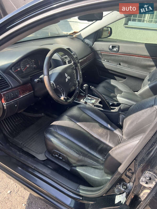 Mitsubishi Galant 2008