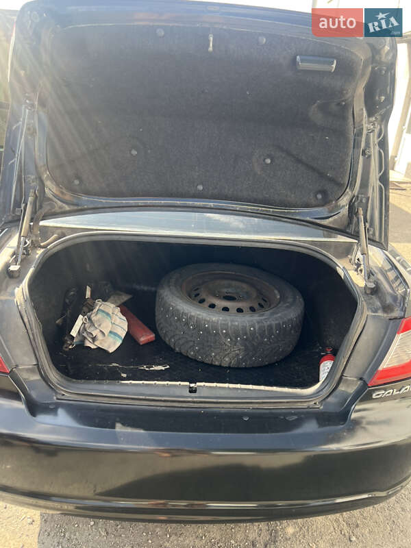 Mitsubishi Galant 2008